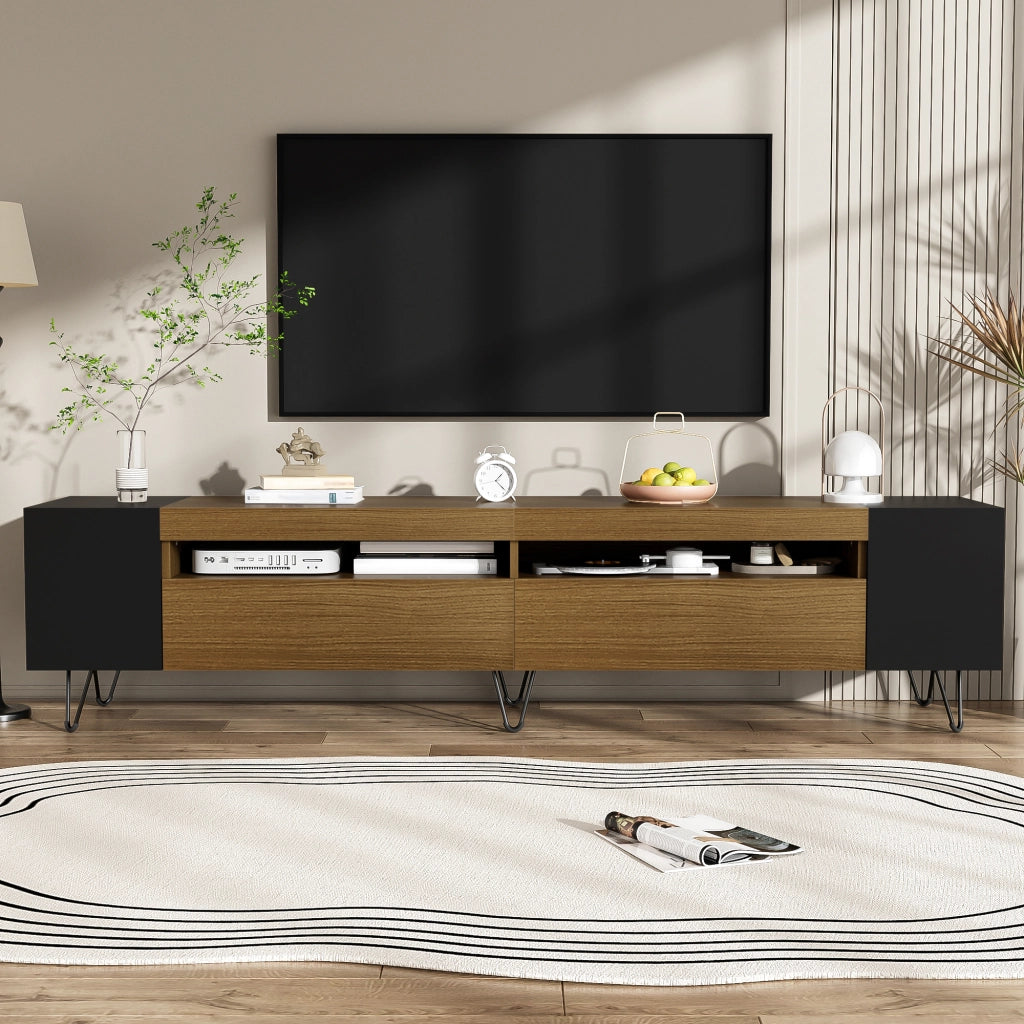 Mobile TV con 2 Ante e 4 Vani Aperti; Passacavi; Piedini in Ferro; Stile Moderno; in MDF e PB; Nero e Legno; 180??36??43 cm