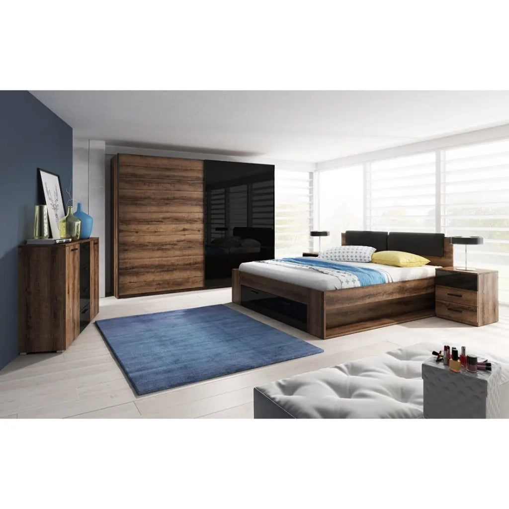 Camera da letto FLOYD: Armadio 220cm, Letto 140x200, comò, comodini. Colore quercia scura e nero lucido.