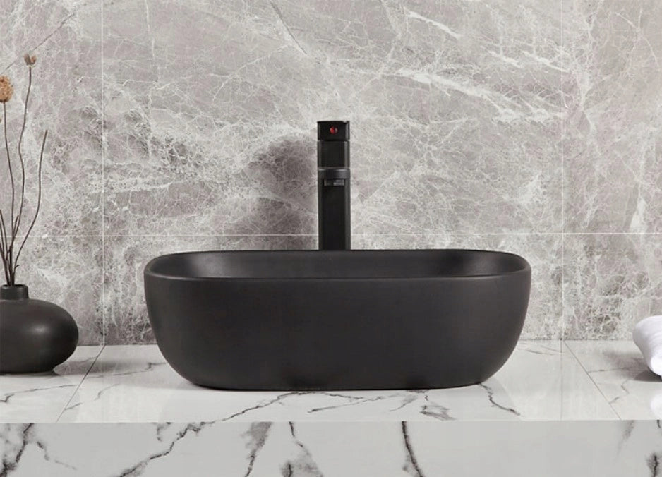 Lavabo da appoggio grande in ceramica nera opaca 46x32 cm