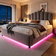Letto imbottito 140x200 cm con contenitore; LED e testiera unica in velluto grigio