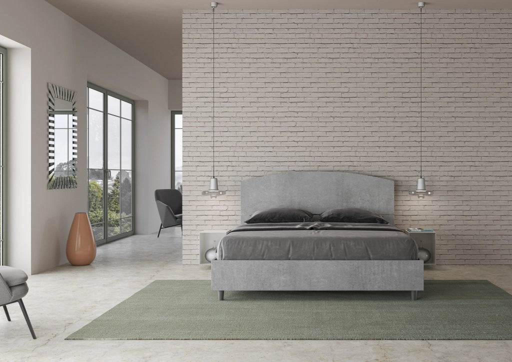 Letto Matrimoniale 160x200 cm con Rete e Contenitore Alzata Comoda Testata Inclinata a Doghe Dora Cemento