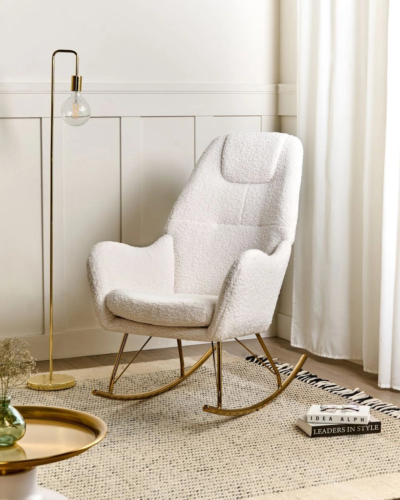 Sedia a dondolo in boucle con rivestimento in metallo dorato con braccioli Soggiorno Bianco sporco