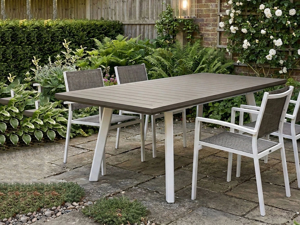 Tavolo da esterno Penticton, Base per picnic, Piano da pranzo da giardino, Banco outdoor multiuso, 162x101 h77 cm, Bianco e Grigio scuro