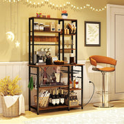 Scaffale da cucina con stazione di ricarica, scaffale da forno con piano di lavoro, scaffale da cucina, scaffale a microonde con 9 ripiani e ganci e cestello metallico, in legno e telaio in