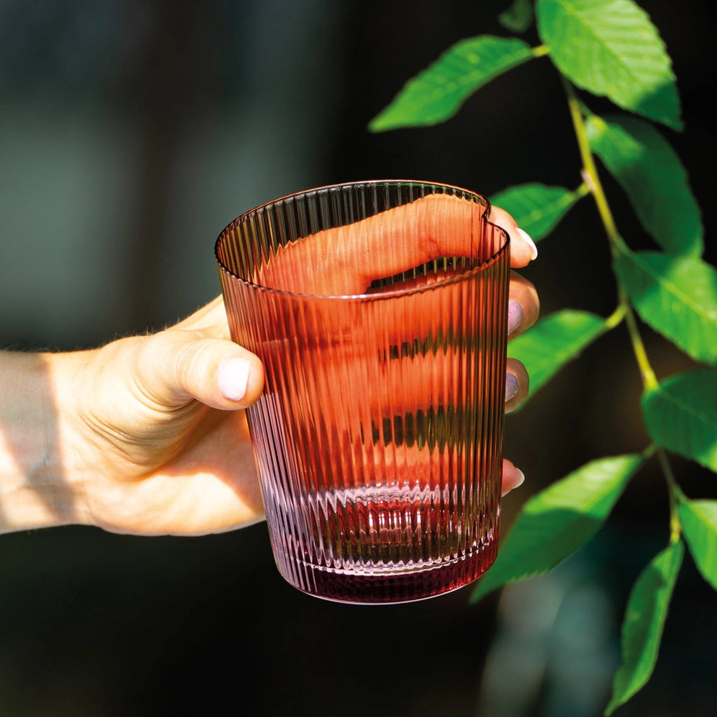 Set di 6 Bicchieri Handy Tumbler in Vetro Soffiato Color Ametista, Design Ergonomico e Impilabile, Ideali per l'Uso Quotidiano e per la Tavola