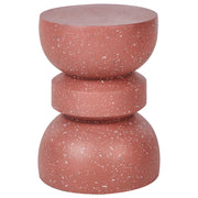 Tavolino rosso con effetto terrazzo in fibra di vetro MgO con piano rotondo a forma di clessidra resistente ai raggi UV, alla ruggine e all'acqua e al vento.