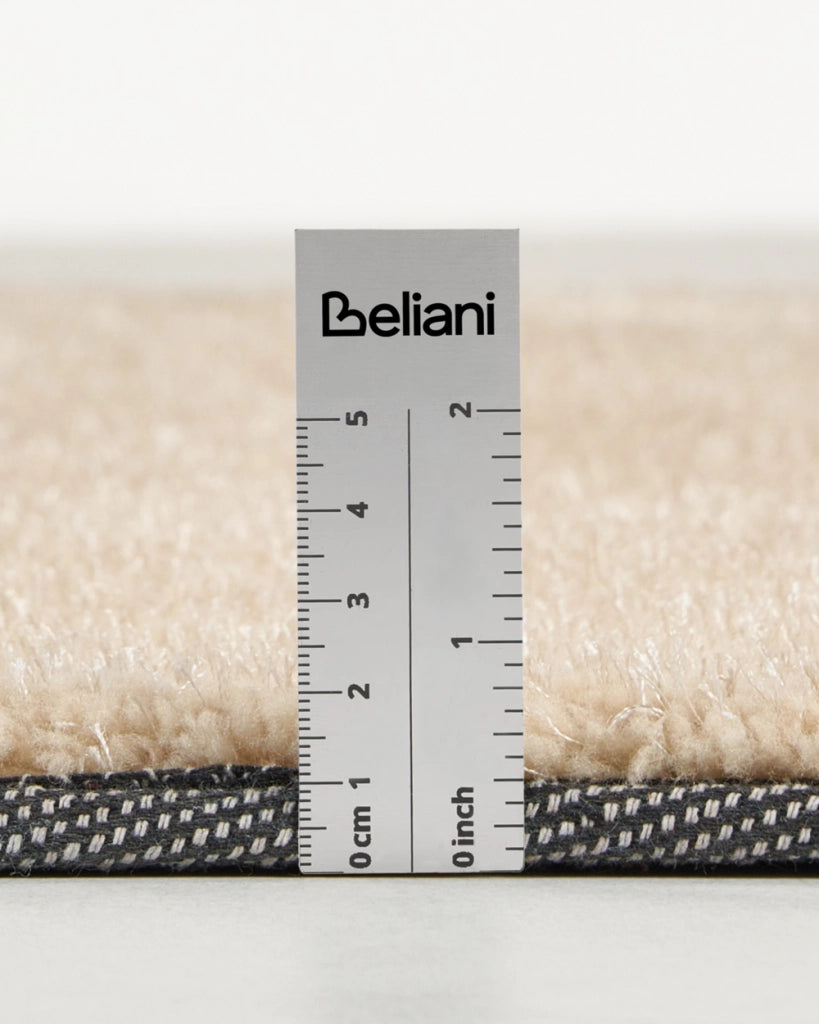 Tappeto Shaggy beige 160 x 230 cm, tappeto ovale moderno a pelo lungo, tuftato a macchina