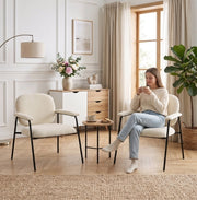 Set di 2 Poltrone Moderne in Chenille Crema con Struttura in Metallo Nero