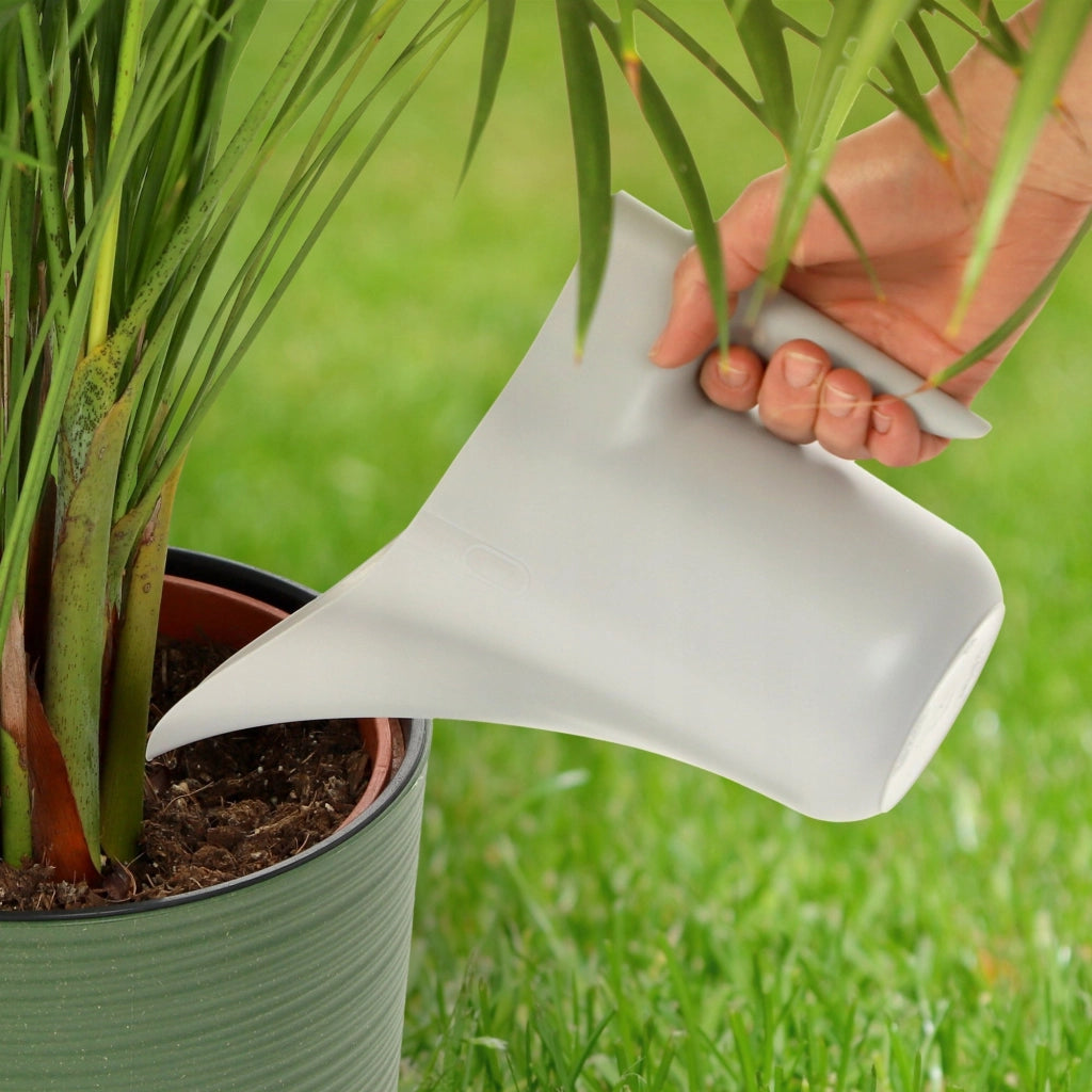 Annaffiatoio KADAX per giardino domestico, ideale per innaffiare fiori e piante, piccolo, in plastica, 1,2 litri.