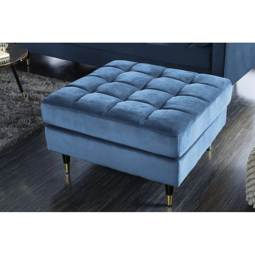 Divano ad angolo reversibile KOLIRI blu – Divano di design in velluto con pouf abbinato