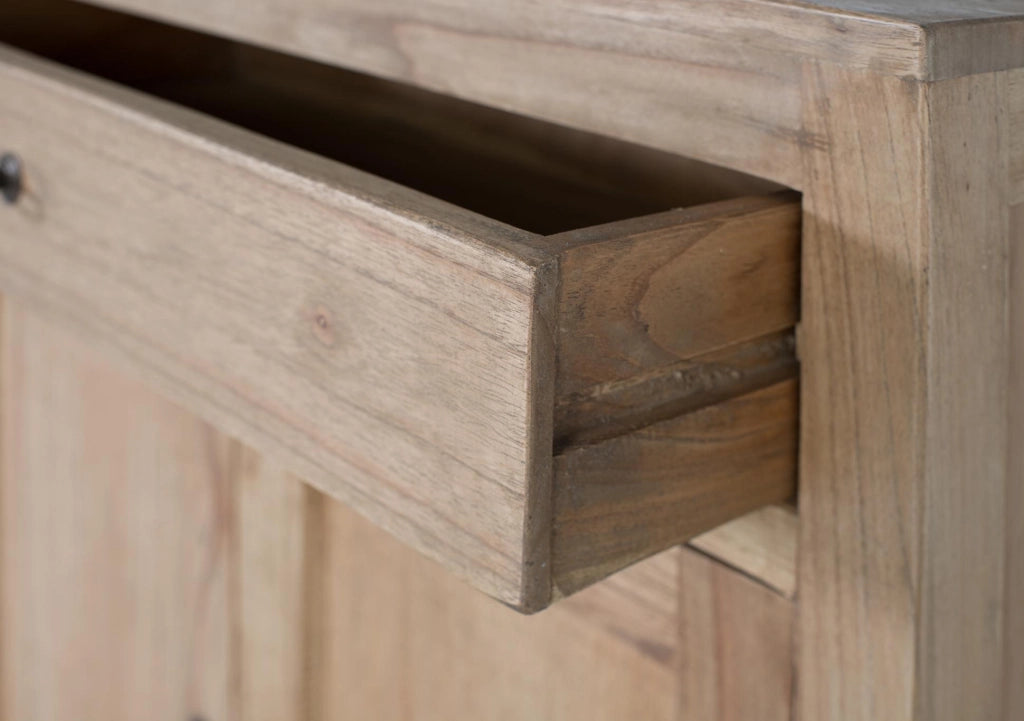 Credenza in legno massello di mindi realizzata a mano