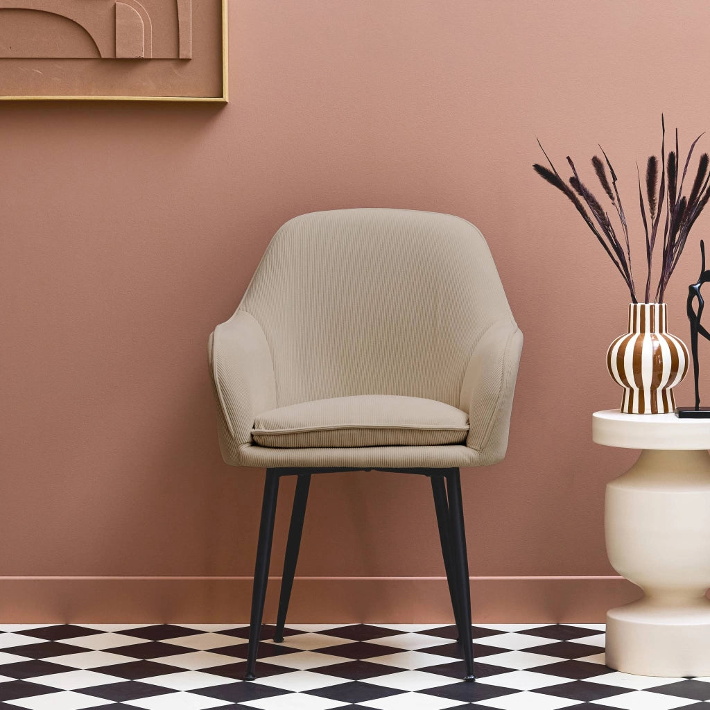 Poltrona in velluto a coste con gambe in metallo, beige