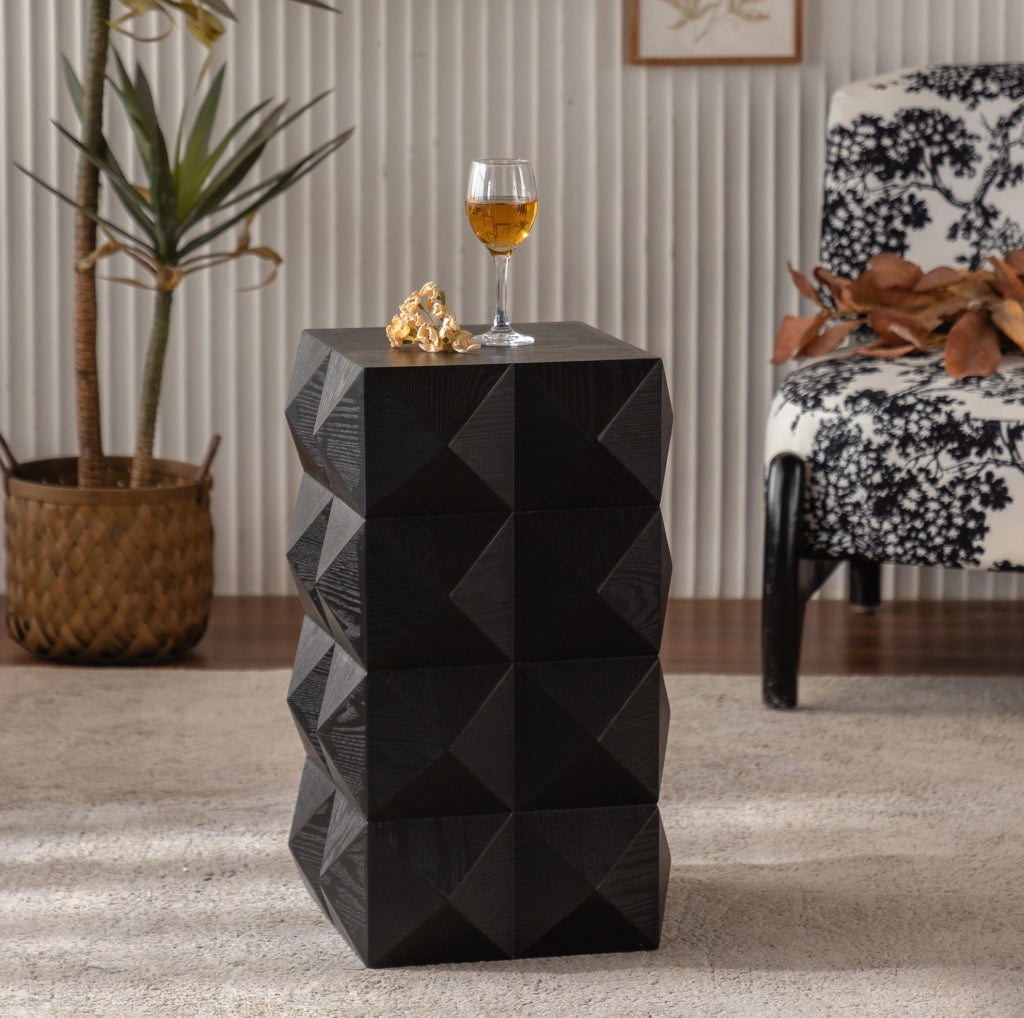 Tavolino laterale retrò nero con rilievo, legno massello e MDF