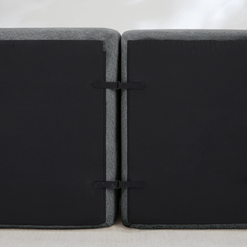 Divano modulare 3 posti con 2 pouf; configurazione a U o L; in tessuto fleece granulare grigio