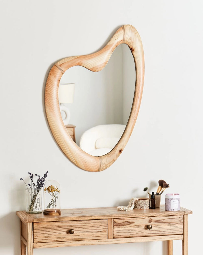 Specchio da parete con cornice in legno di abete chiaro 77 x 90 cm Pezzo d'arredo a parete con specchio