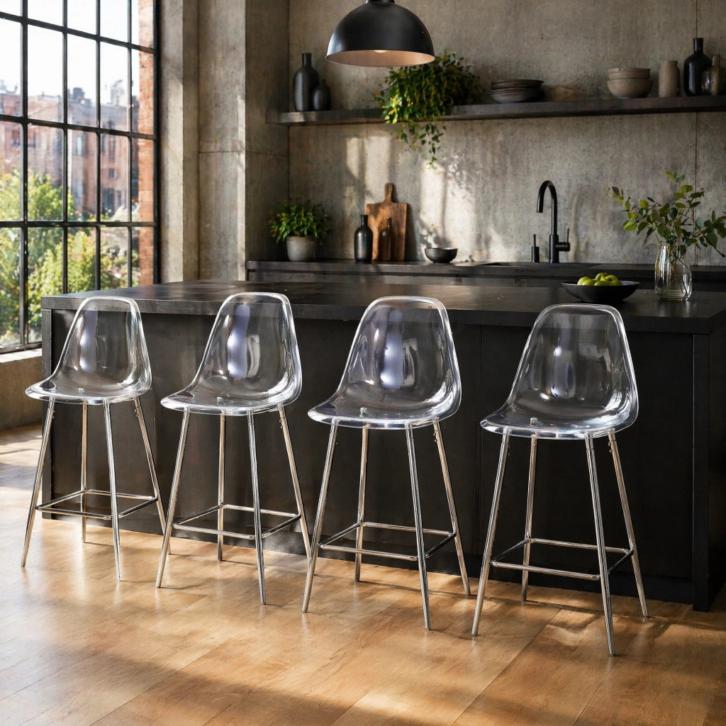 Set di sgabelli da bar trasparenti con struttura in metallo, design moderno per cucina e zona pranzo