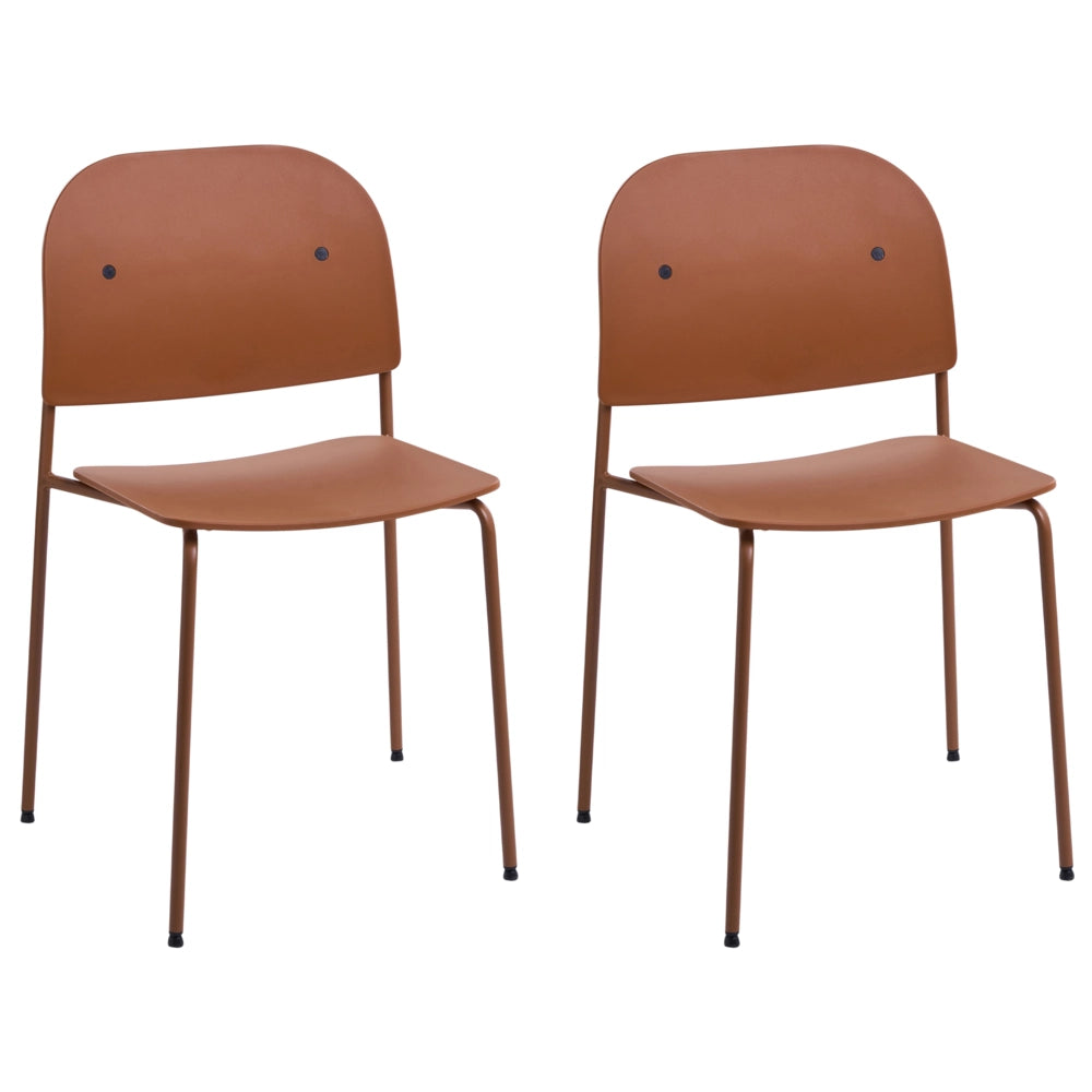 Set di 2 sedie da pranzo con seduta in materiale sintetico arancione e struttura in metallo, in stile minimalista scandinavo, per la zona pranzo della cucina