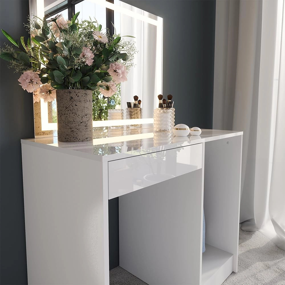 Tavolo da toeletta Sherry, Bianco/bianco lucido, 89.8 cm con specchio LED, con piano d'appoggio e ripiani laterali