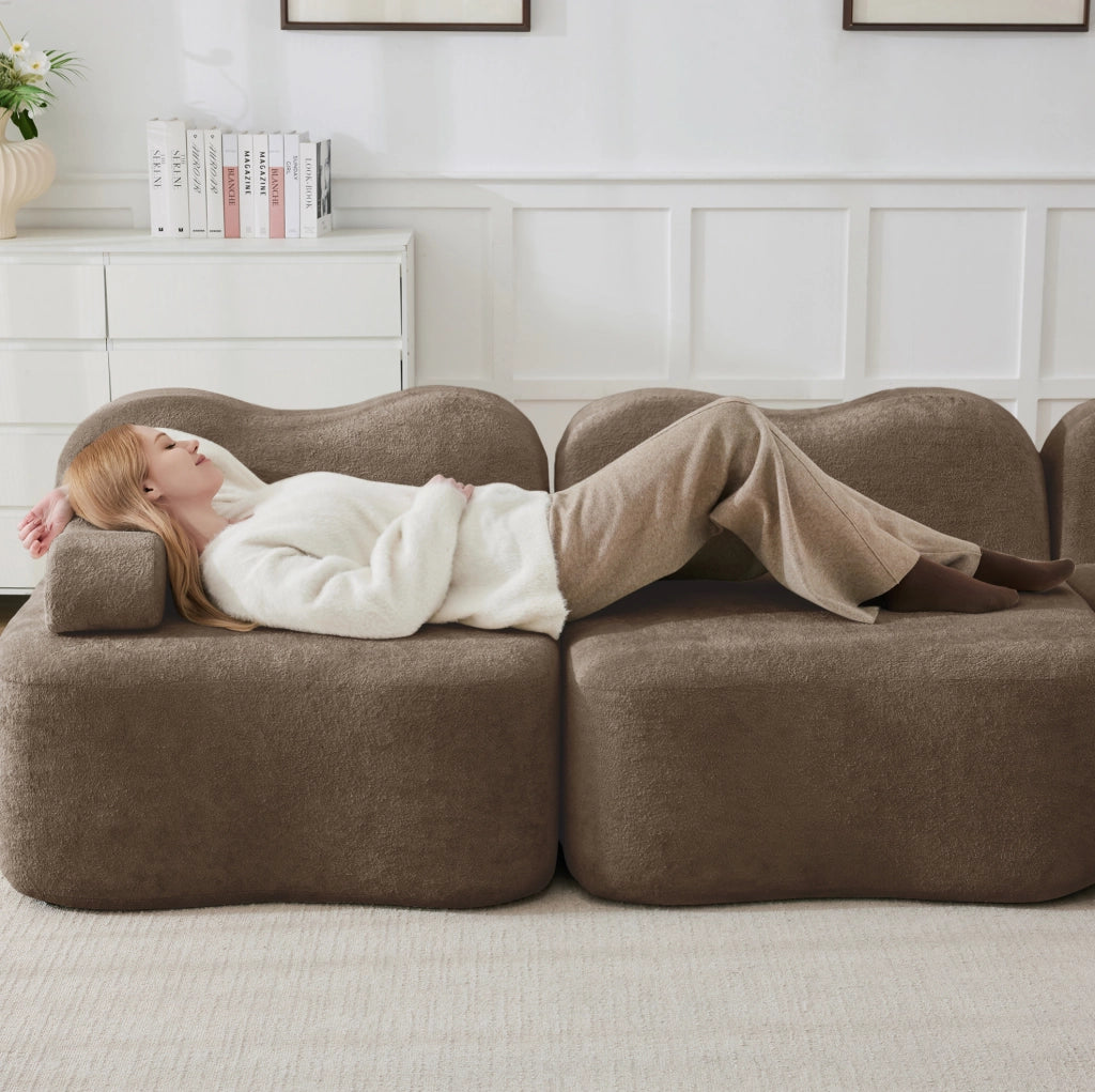 Divano angolare modulare a onde in velluto marrone con pouf collegabile