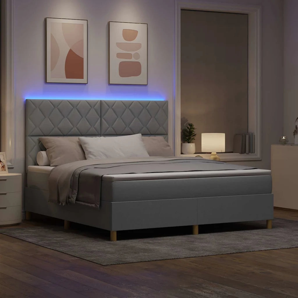 Letto a Sorgente LED Grigio chiaro 180 x 200 cm Tessuto 3343194