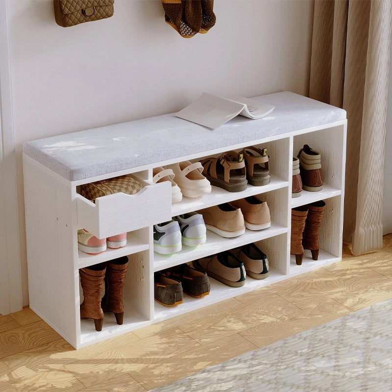 Scarpiera con seduta in stile loft, bianca, panca per ingresso, moderna