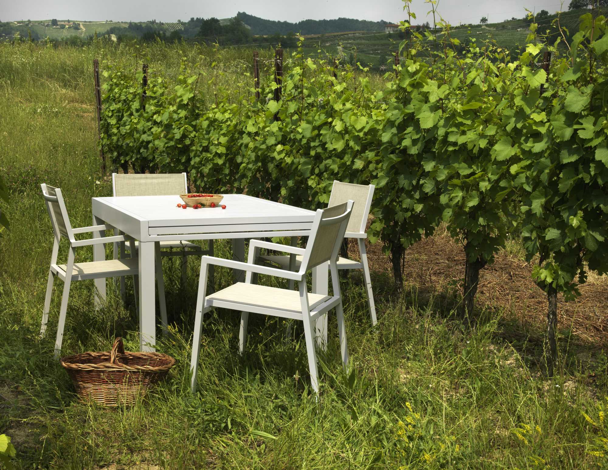 Tavolo Allungabile da Giardino 125/250x75xh75 cm in Alluminio Cleveland Bianco