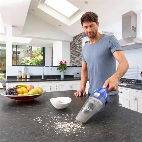 Black & Decker NVC115WA aspirapolvere senza filo Blu, Grigio Senza sacchetto