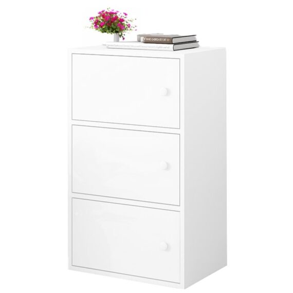 Moderno e capiente comò bianco in stile scandinavo loft retrò con ripiano