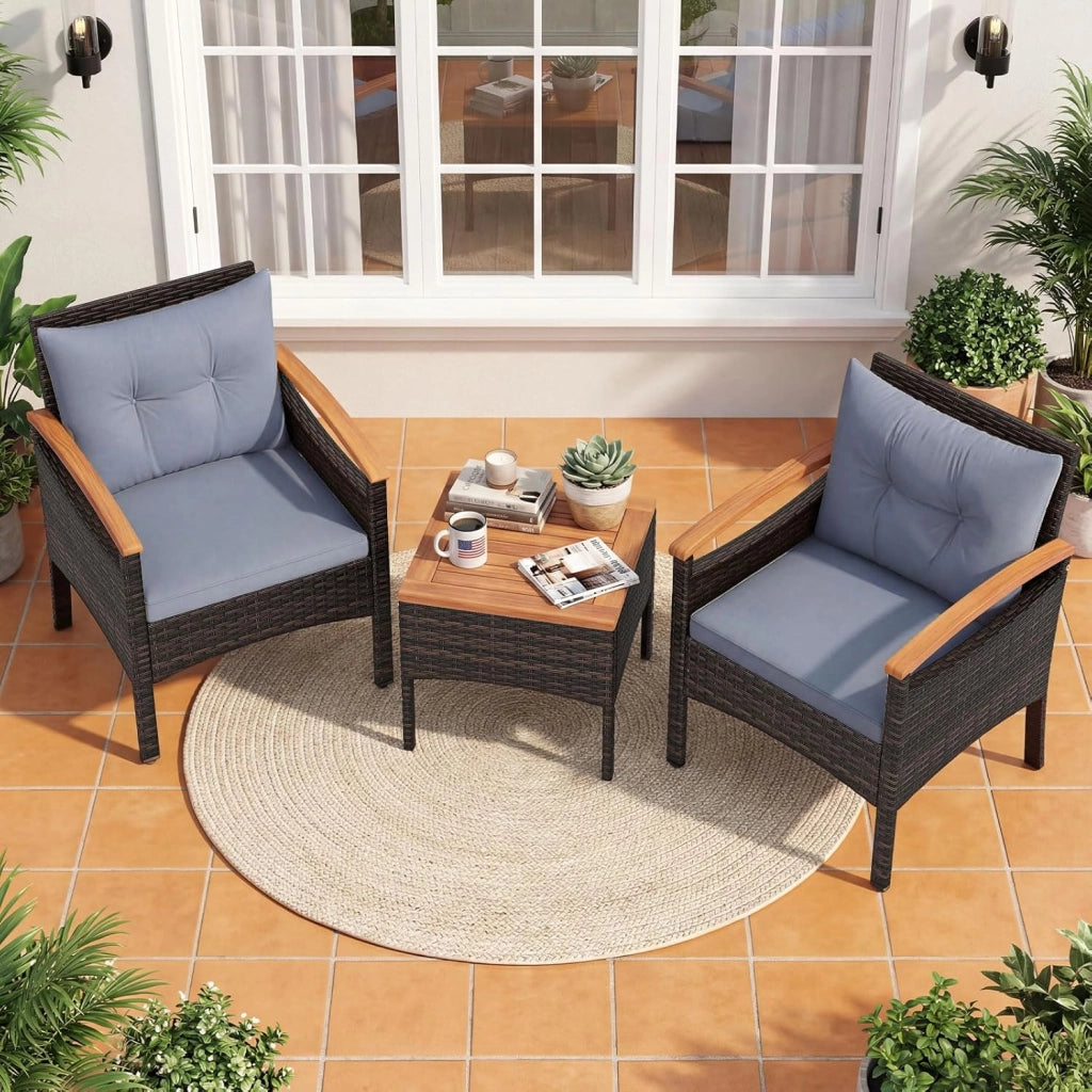 Set Salotto da Giardino per 2 Persone, Poltrone da Giardino in Rattan e Legno con Tavolino Laterale, Salottino da 3 Pezzi con Cuscini per Cortile, Veranda e Balcone (Grigio)