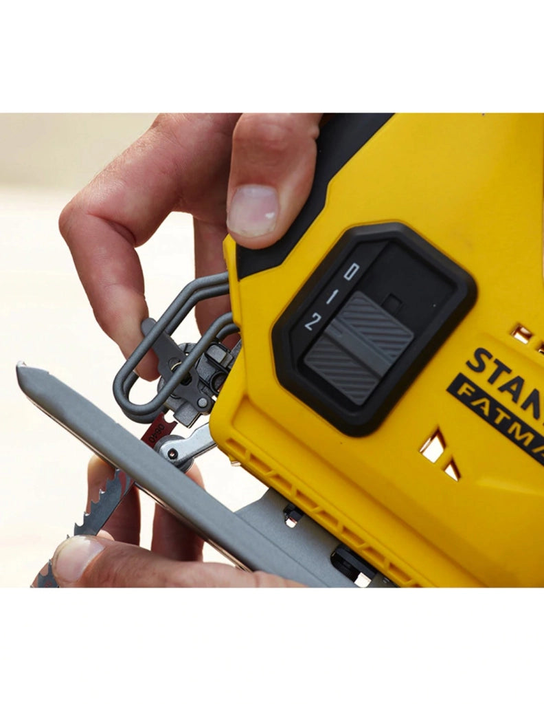 STANLEY FatMax Kit SVK305 (SFMCS600 + SFMCS500 + SFMCF800 + 2 x 4,0 Ah + Caricabatteria + TSTAK VI)