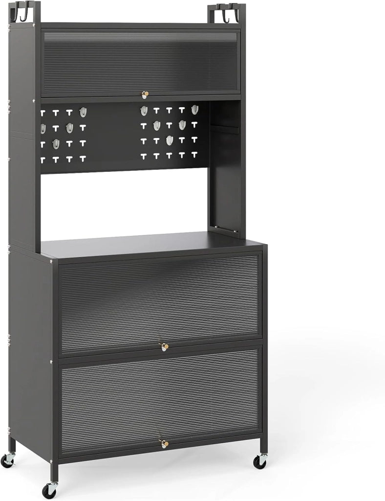 Mensola da Cucina a 5 Livelli, Organizzatore con Ampio Piano di Lavoro e Ruote, Armadio di Stoccaggio con Porte, Ganci e Pannello con Perforazioni, Mobile Multifunzione per Interni (Bianco)