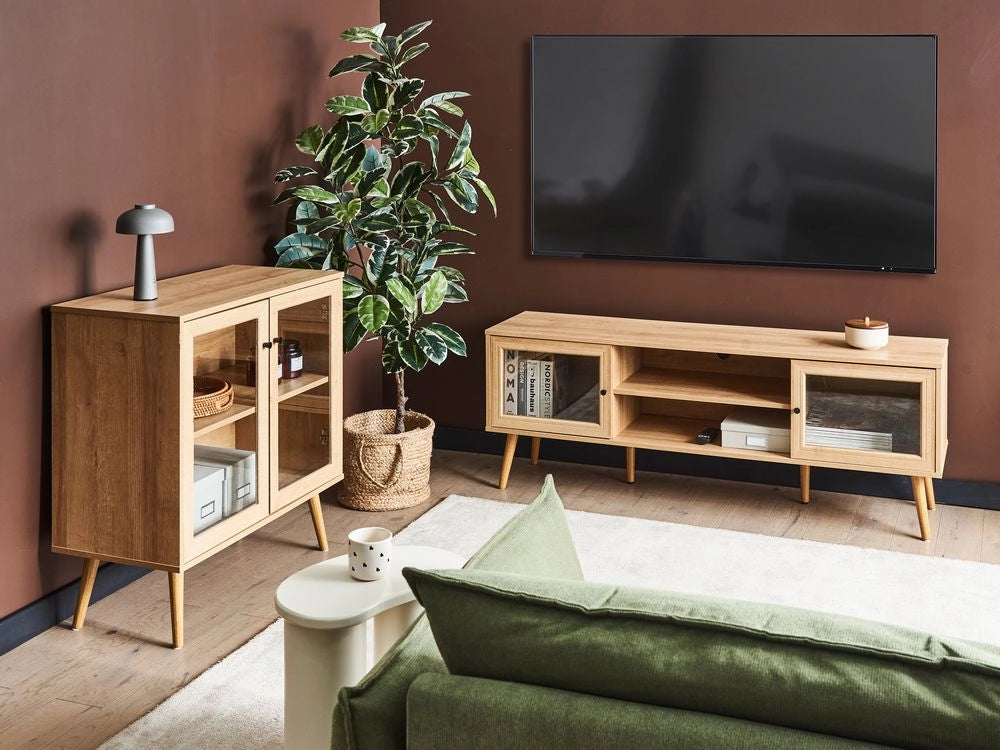 Mobile TV Legno chiaro Truciolato Gambe in legno di pino Mobile TV Credenza con ante in vetro Stile minimalista