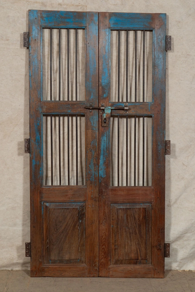 Biscottini Porta portone in legno massello e ferro da interno o da esterno vecchia e antica medievale scorrevole