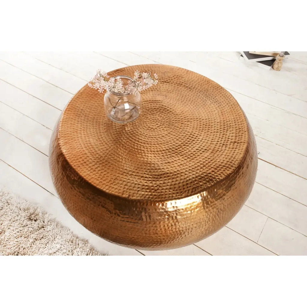 Tavolino basso TRIANE rame 80 cm – Design in alluminio martellato lucido