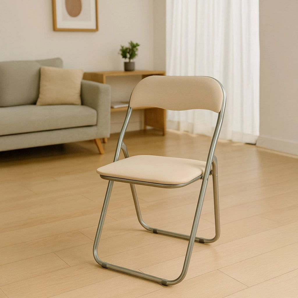 Sedia pieghevole Antenore, Sedia salvaspazio, Sedia per ospiti, Seduta per riunioni in simil ecopelle, 43x47h80 cm, Beige