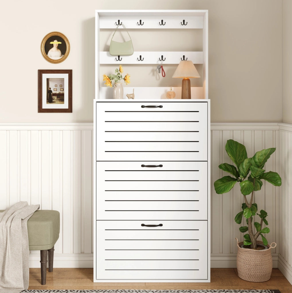 Appendiabiti con scarpiera a 3 ripiani; 8 ganci; 70x25x165 cm; in truciolare bianco
