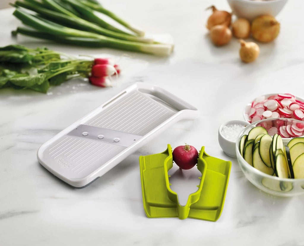 Joseph Joseph Duo Multi-grip Mandolina per Verdure, Taglia Frutta e Verdure con Presa di Precisione, Bianco