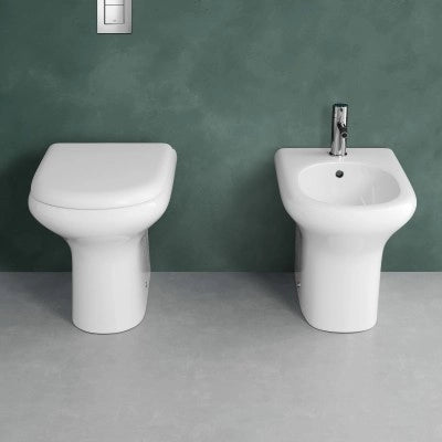 Vaso a terra filomuro Rak serie Compact scarico universale Rimless