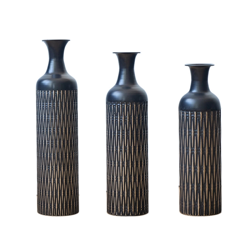 Fioriera a più livelli in metallo nero con motivo a righe verticali, set da 3 per fiori secchi e decoro
