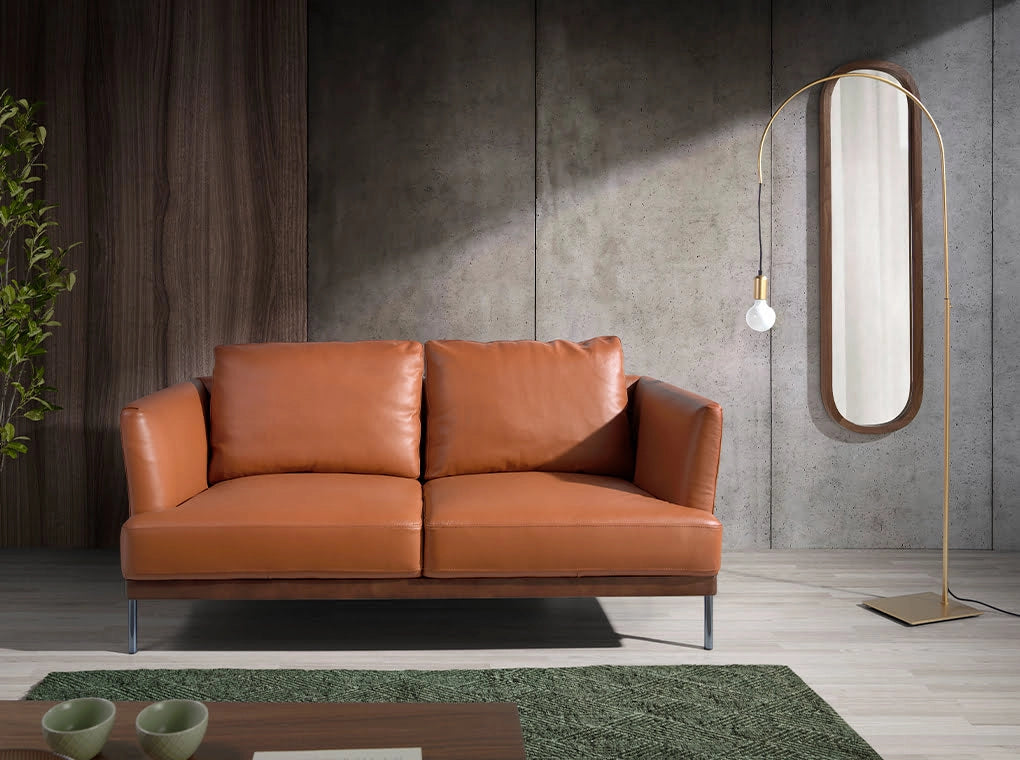 Divano a 2 posti in pelle con gambe in acciaio