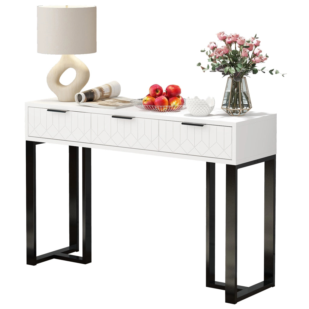 Consolle con cassetti, struttura in MDF, finitura bianca con motivi geometrici e telaio dorato per ingresso