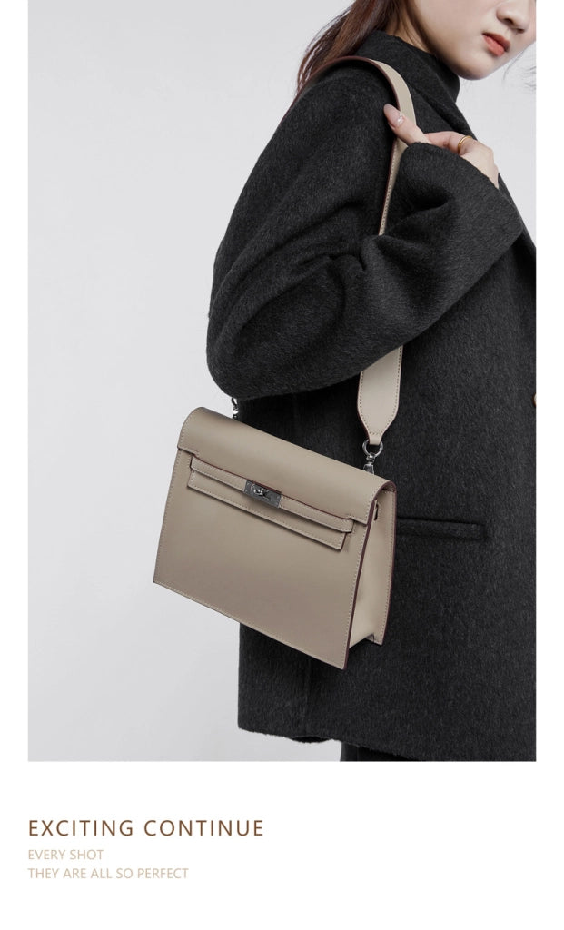 Borsa a tracolla da ballo in vera pelle, colore grigio.
