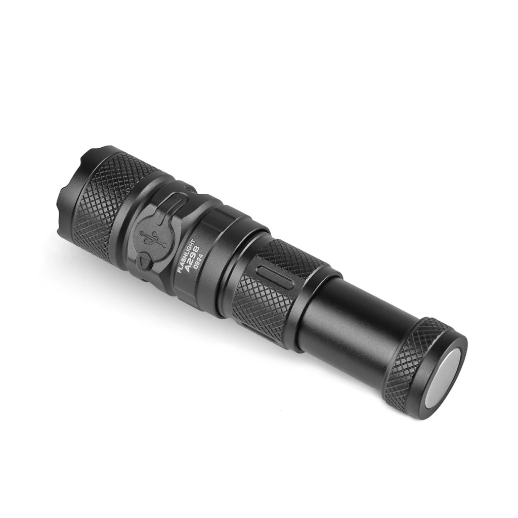 Torcia tattica Videx VLF-A298 10W 1500lm 220m IP66 USB-C