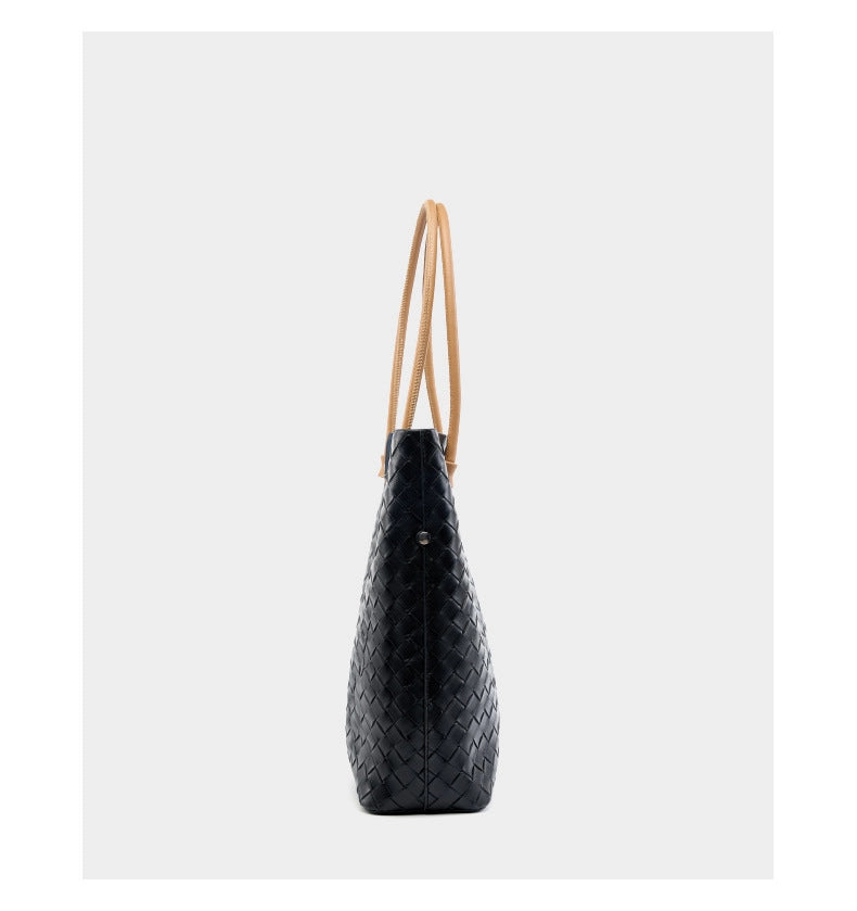 Borsa da donna intrecciata, grande capacit¨¤, in pelle di vacchetta, nera