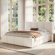 Letto matrimoniale imbottito in bouclé 180x200 cm beige con rete a doghe
