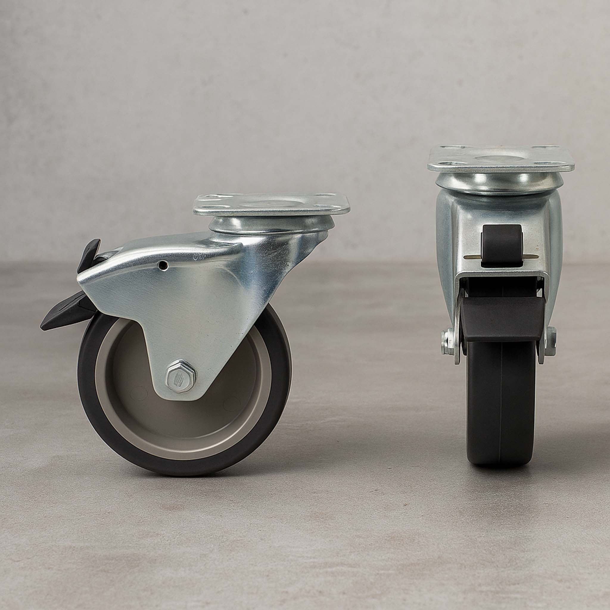 Set 4 ruote girevoli con freno, per trasporto, 125mm, plastica e gomma, max 100 kg a rotella