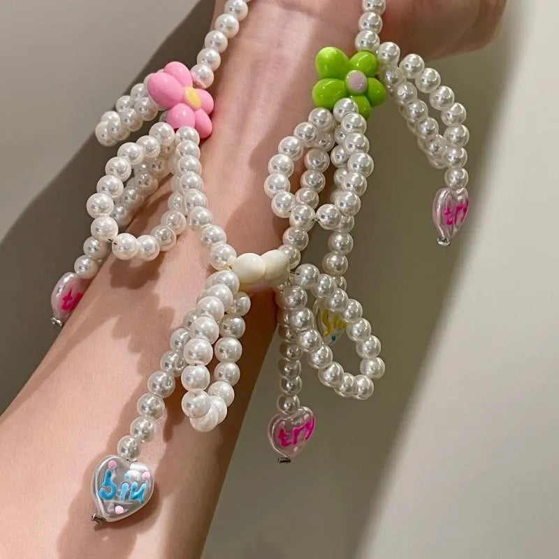 Collana di perle e perline fatta a mano: gioielli in stile girlcore ispirati al mare