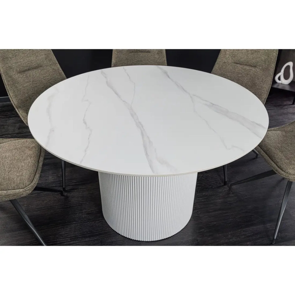 Tavolo da pranzo LUMEA – Rotondo 120 cm – Effetto marmo bianco – Piede centrale largo – Stile contemporaneo