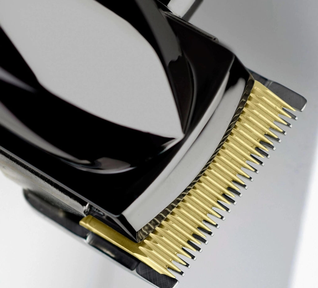 BaByliss E991E Super-X Metal Tagliacapelli Professionale Lama Titanio Ioni di Litio 180 min 10 Accessori colore Nero
