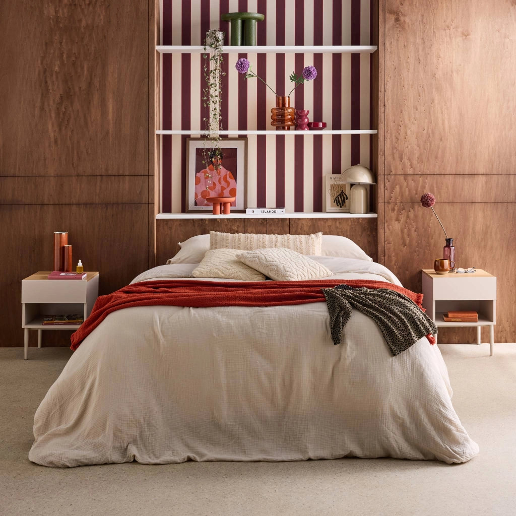 Set 2 comodini in metallo e decorazione in legno 1 anta 1 vano, beige